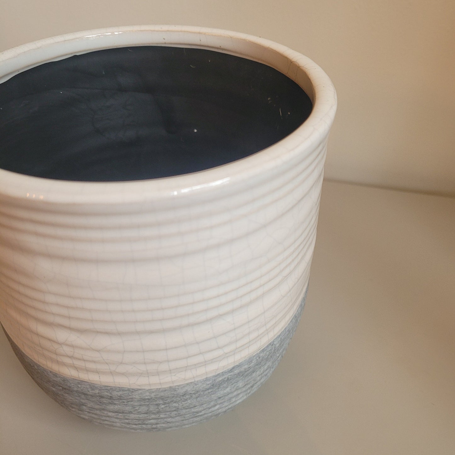 Off White Terrain Pot