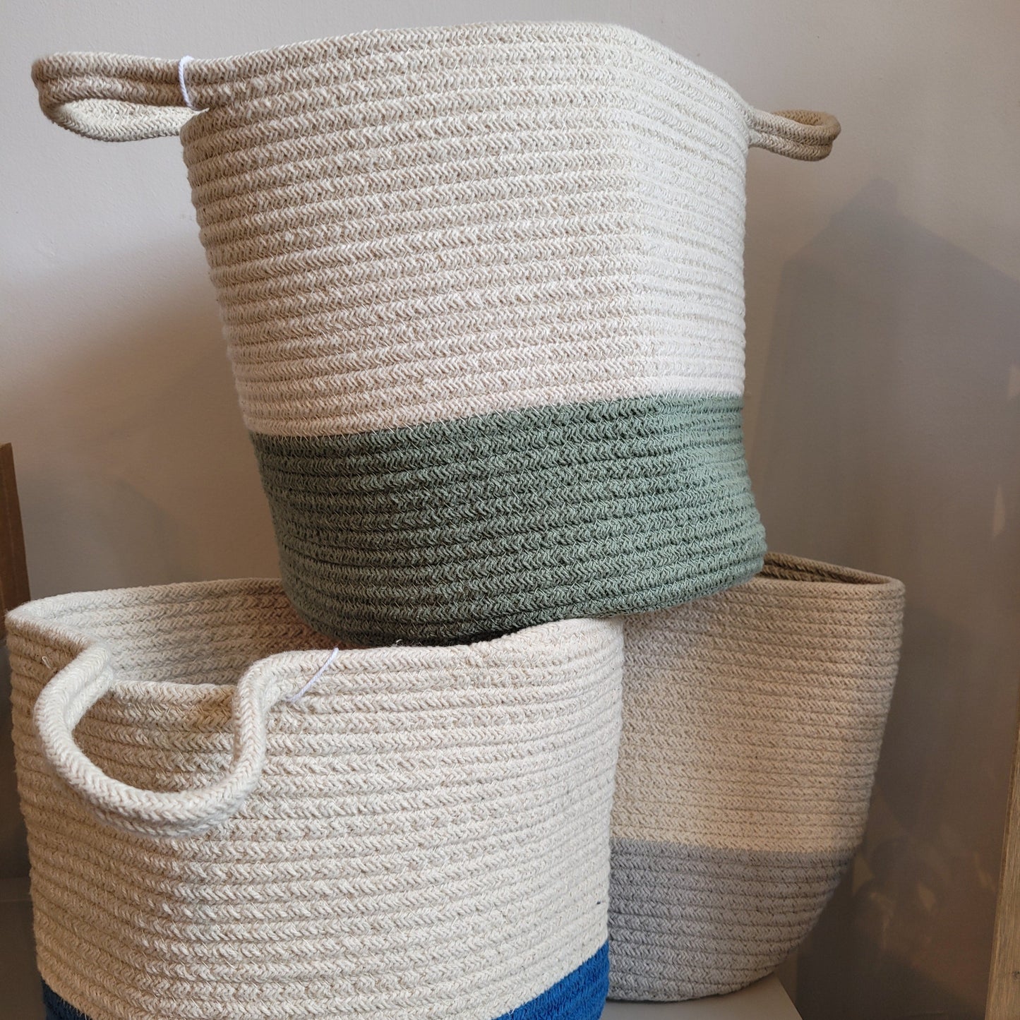 Cream Basket with colour base