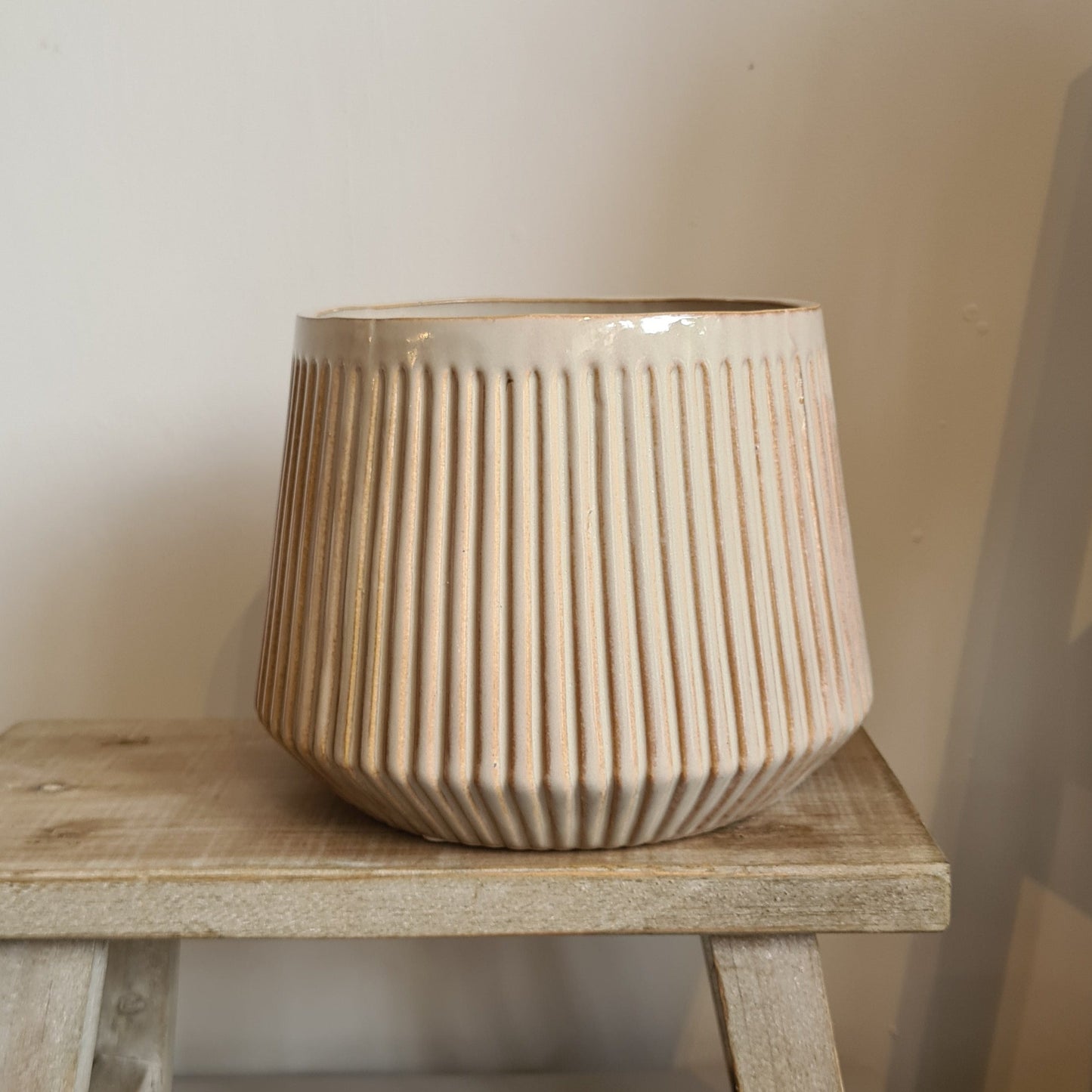The Amilia Pot