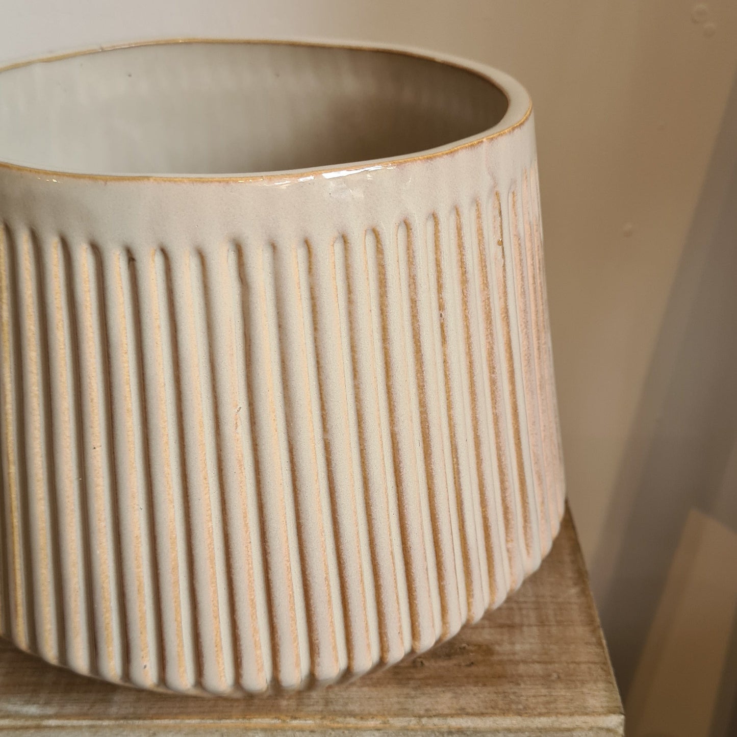 The Amilia Pot
