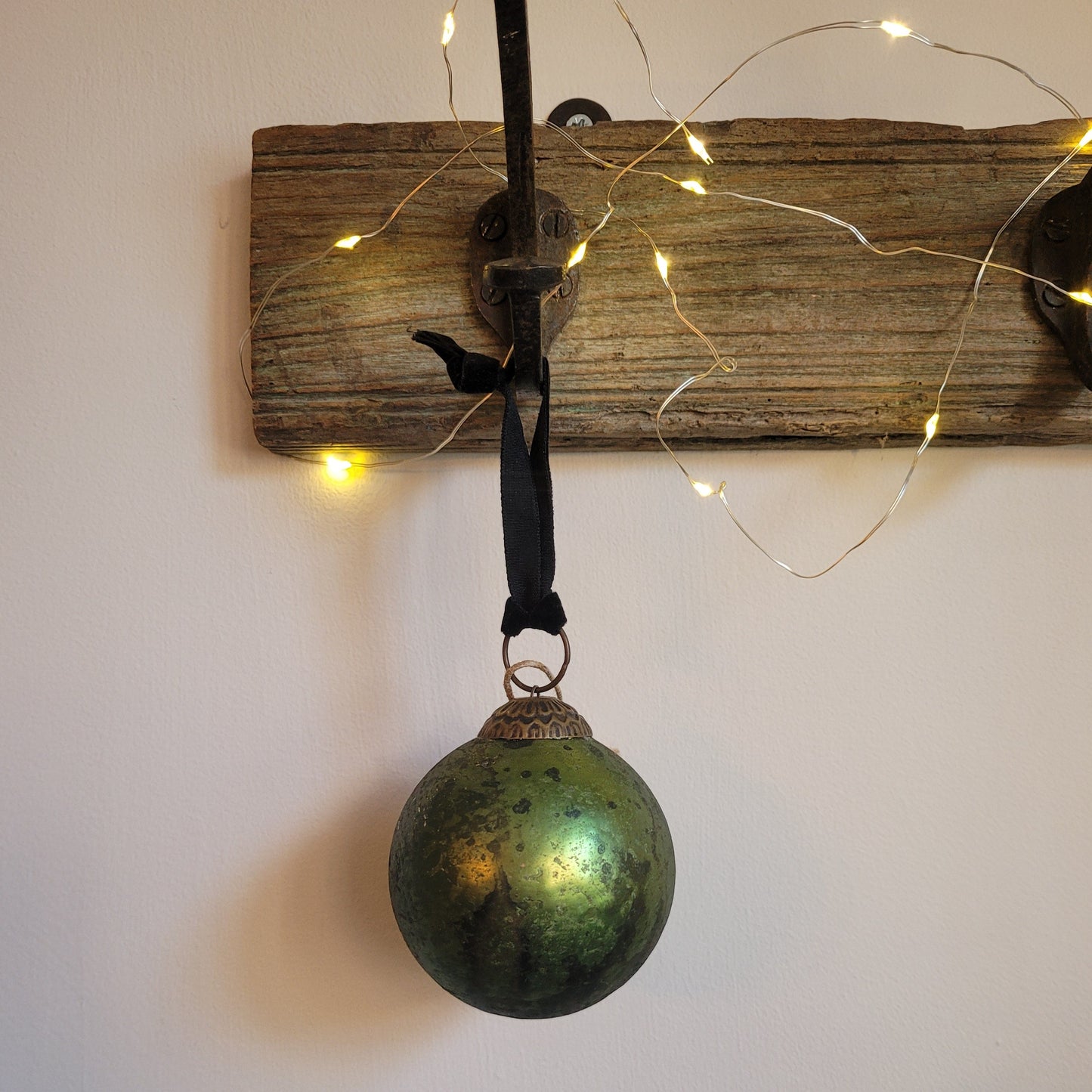 Jalshara Bauble- Moss
