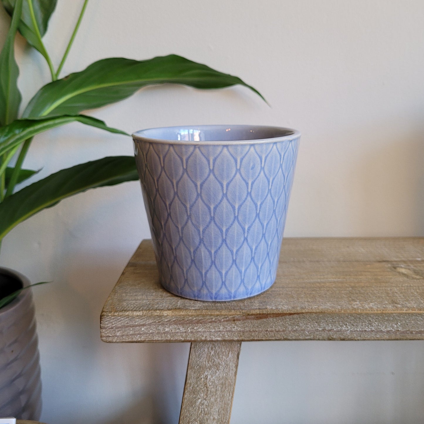 Veda Pot: Blue Finish