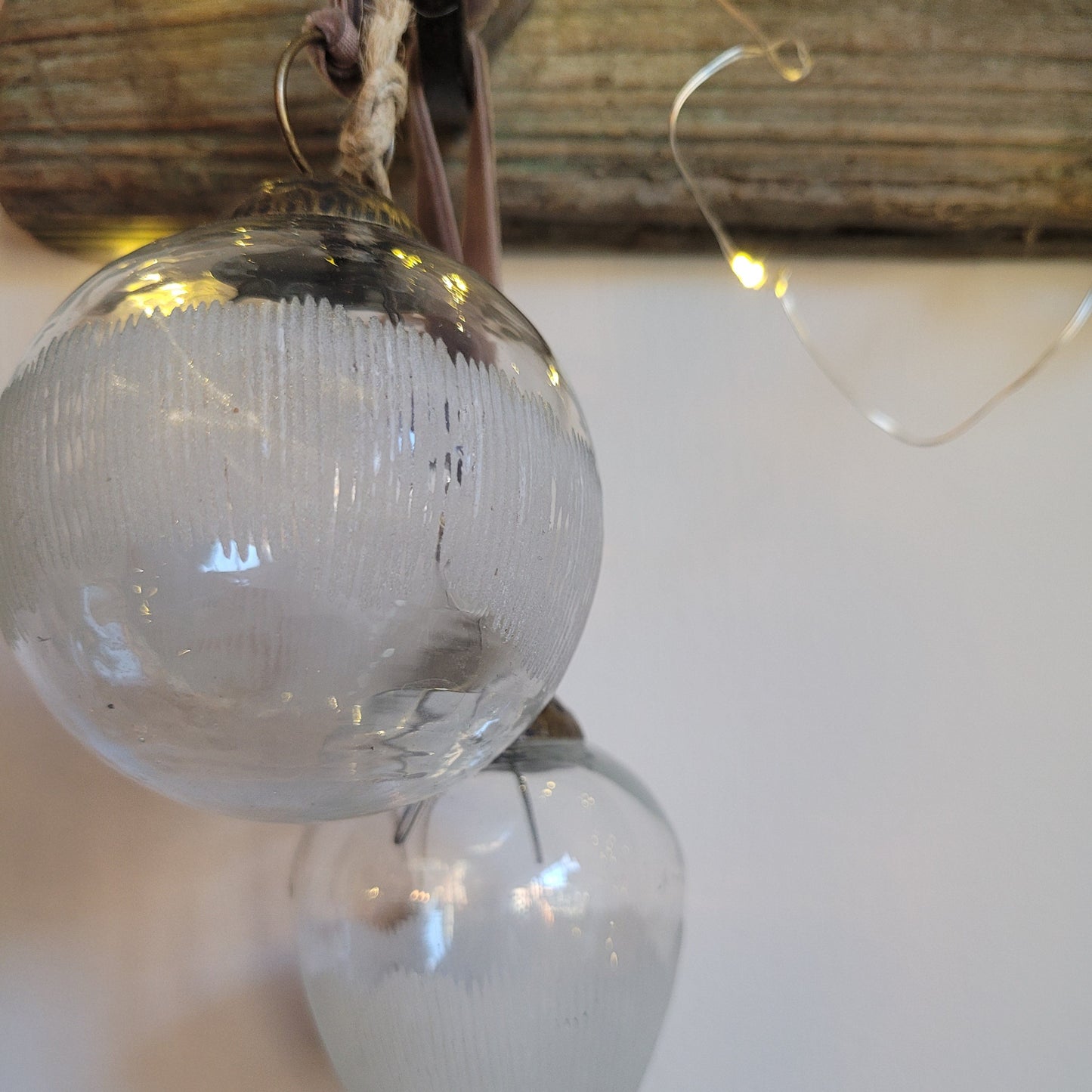 Anara Etched Bauble