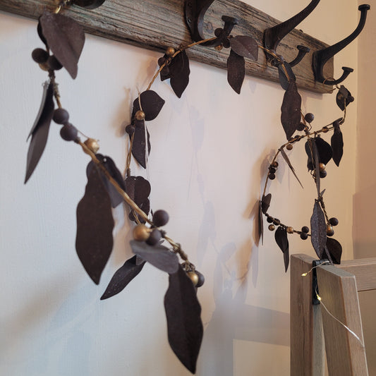 Nkuku Leaf Garland