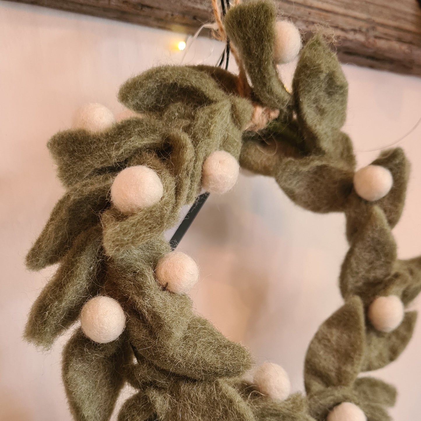 Southwold Mistletoe Wreath