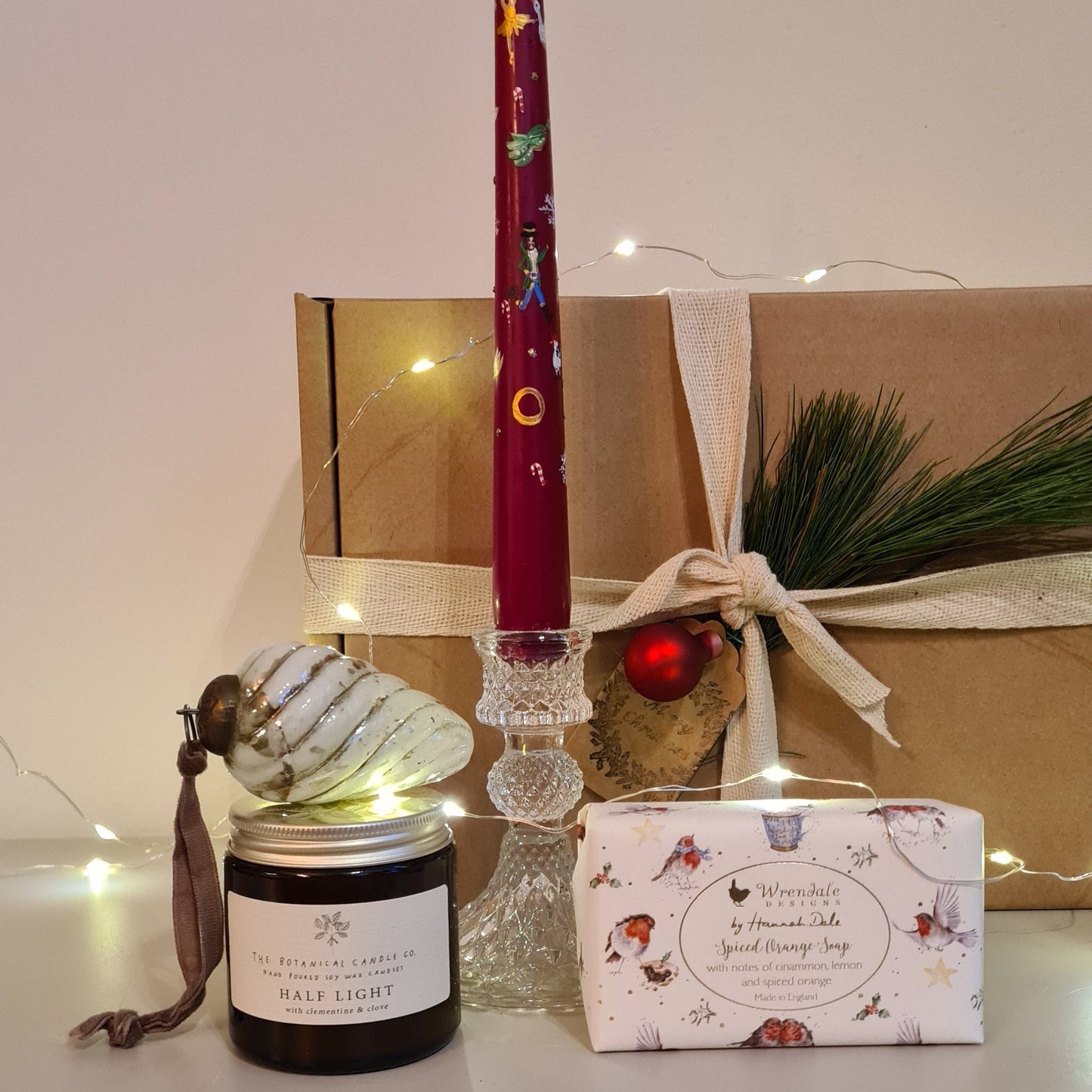 Gift Box- A Classic Christmas