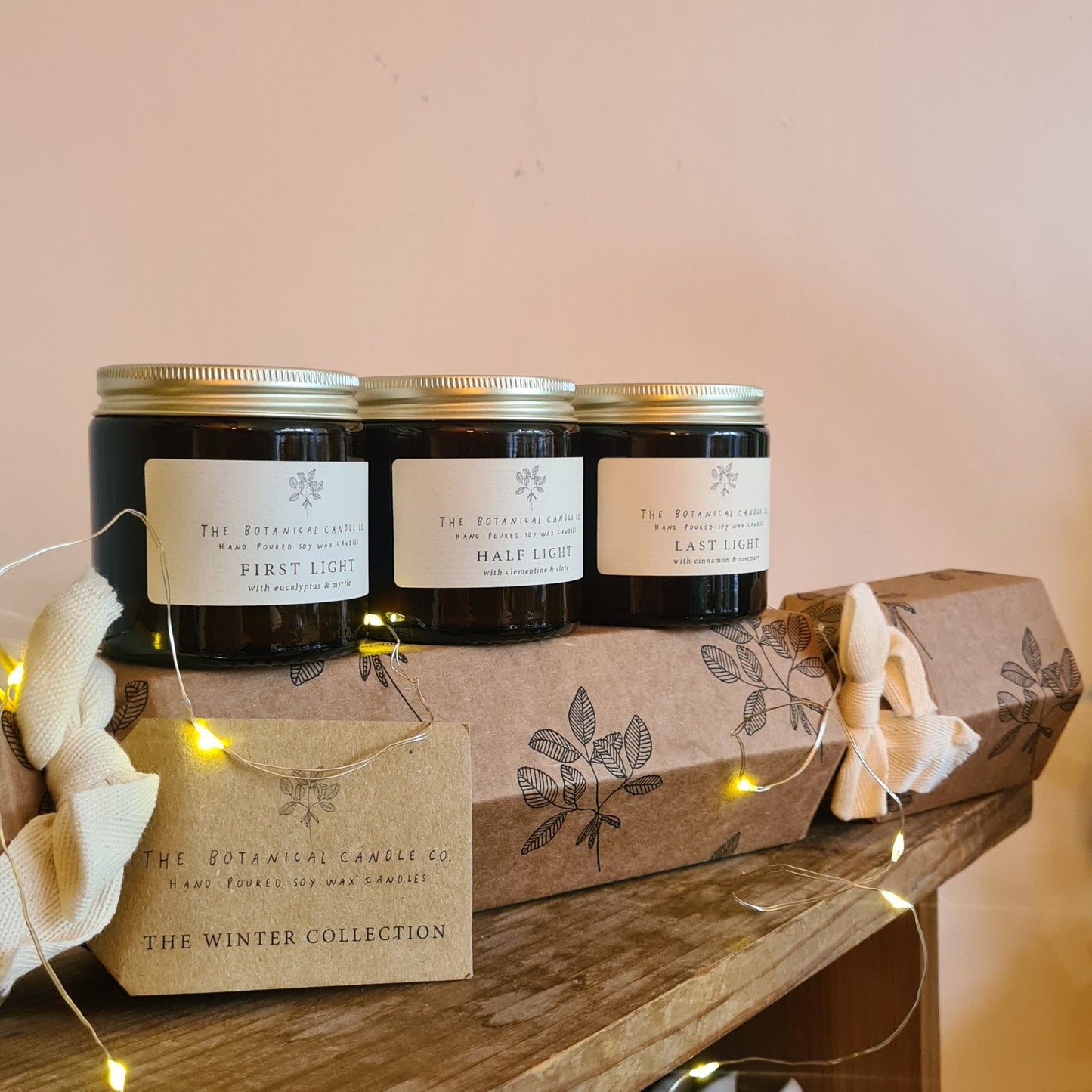 The Botanical Candle Company Cracker- Winter