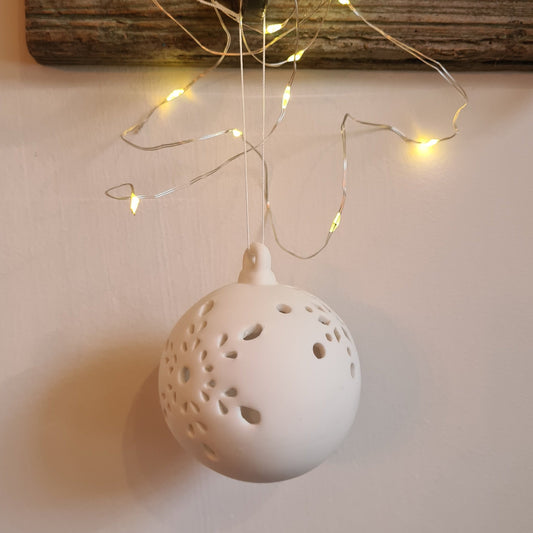 Airdrie Cutwork Baubles- Sphere